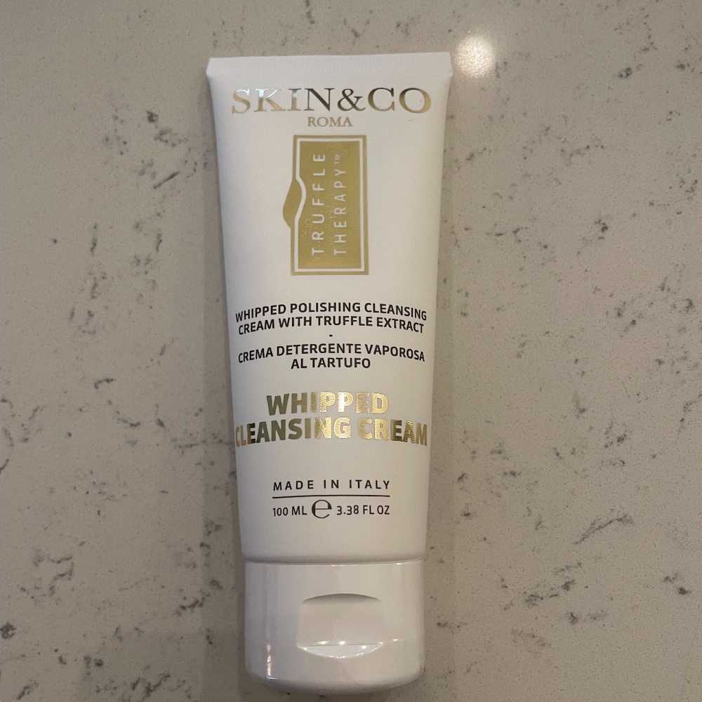 SKIN&CO Truffle Therapy Whipped Cleansing Cream